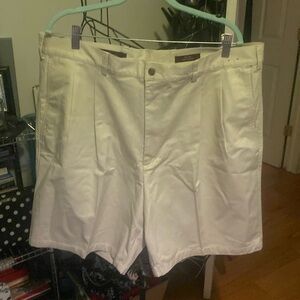 Nordstrom shorts 42 Waist NWT
